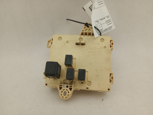 Lexus IS300 Dash Fuse Box