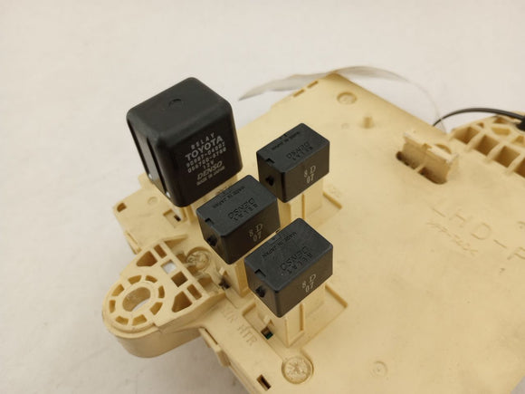 Lexus IS300 Dash Fuse Box