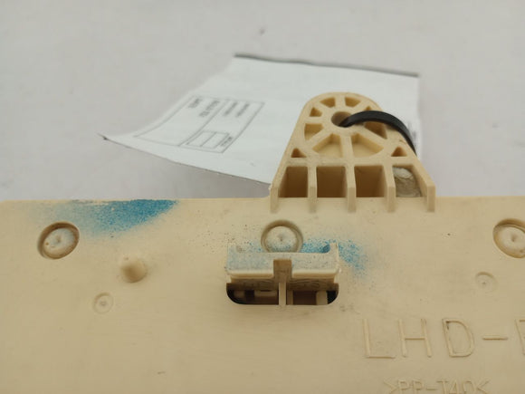 Lexus IS300 Dash Fuse Box