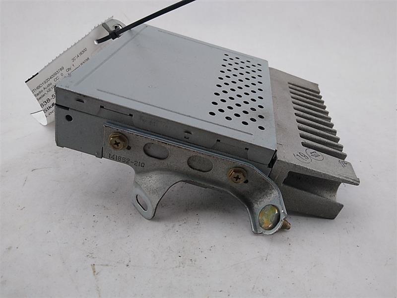Lexus IS300 Radio Amplifier