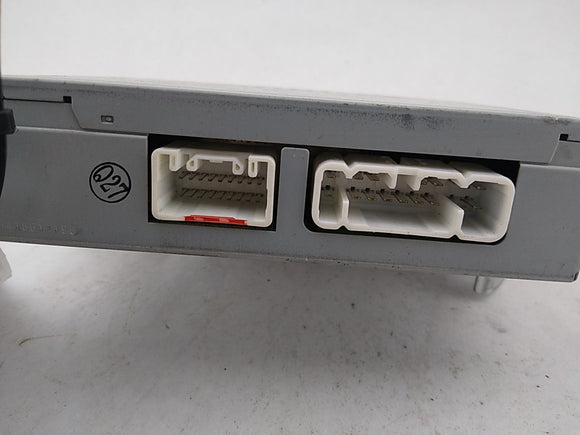 Lexus IS300 Radio Amplifier