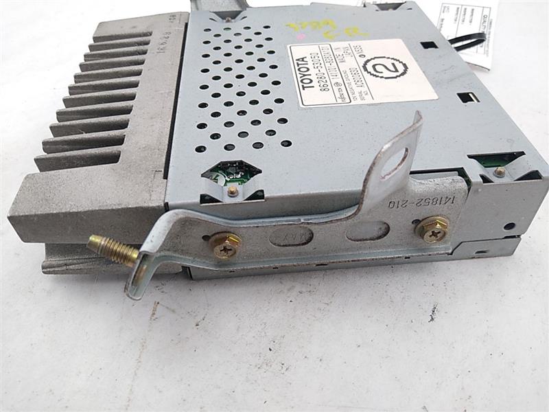 Lexus IS300 Radio Amplifier