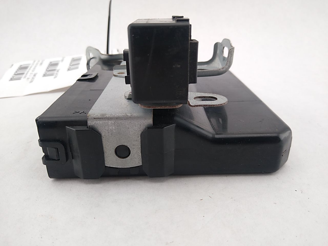 Lexus IS300 Chassis Control Module