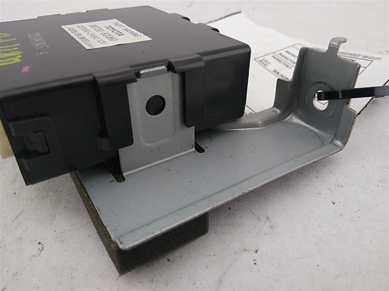 Lexus IS300 Theft Warning Control Module