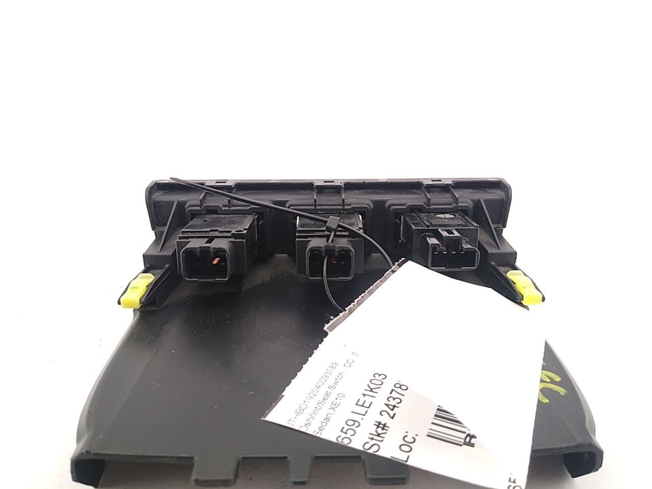 Lexus IS300 Traction Control And Heat Switch Panel - 0