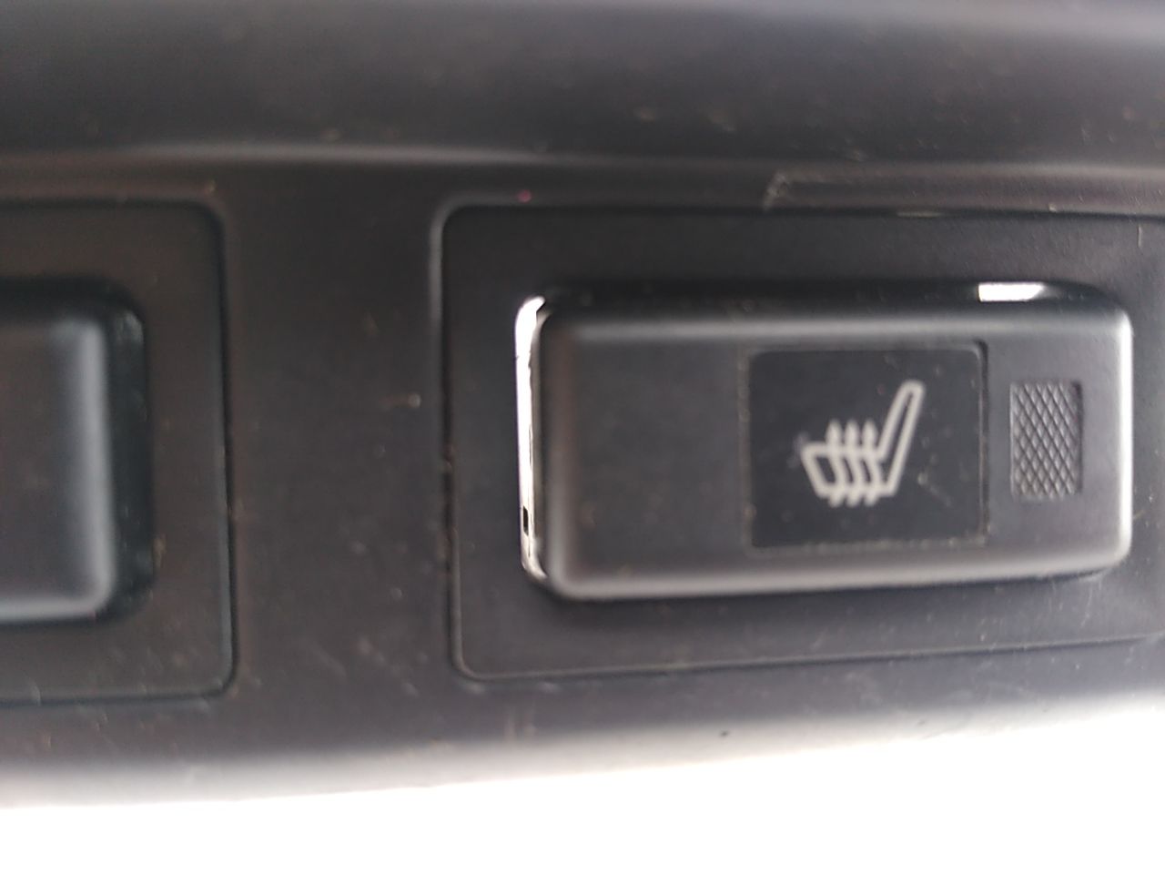 Lexus IS300 Traction Control And Heat Switch Panel