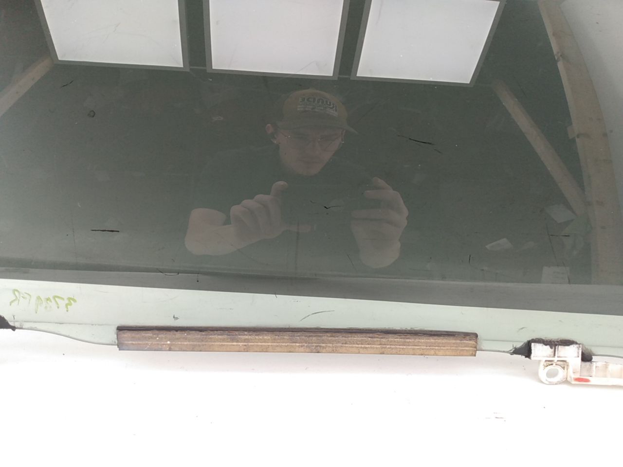 Lexus IS300 Front Right Window Glass