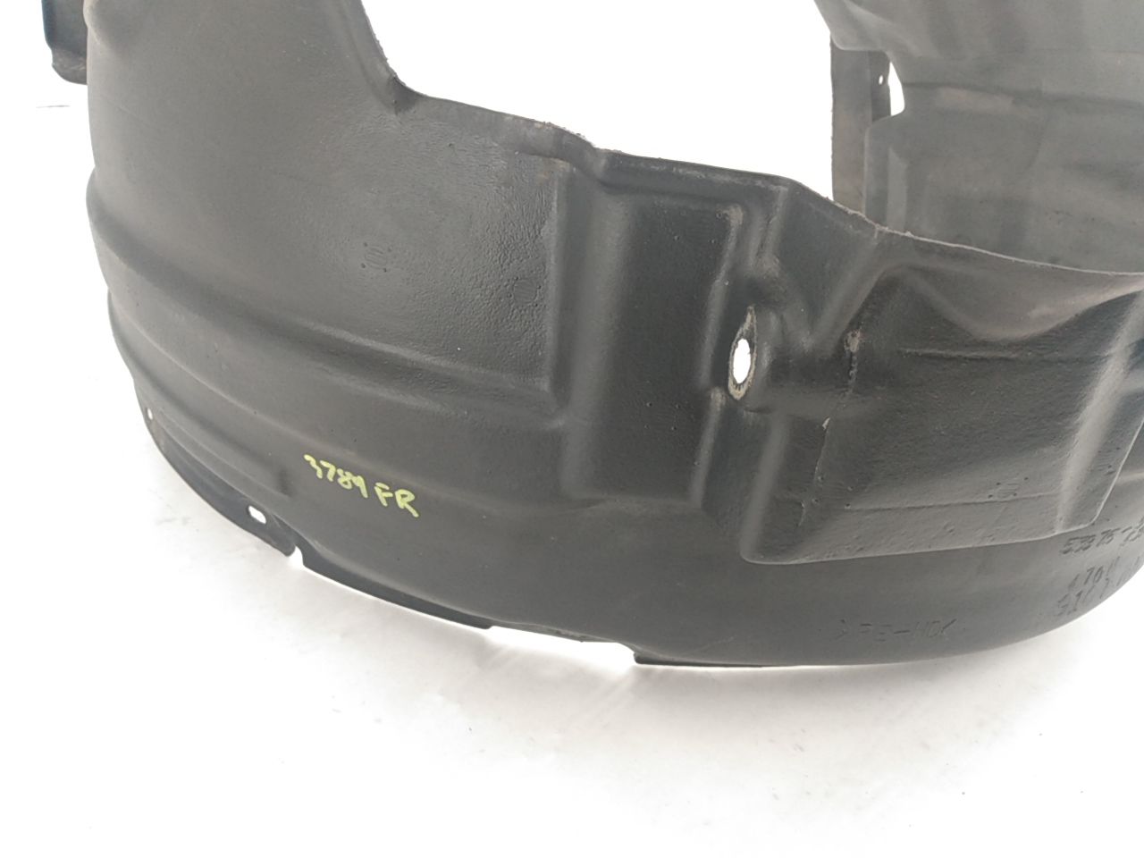 Lexus IS300 Front Right Inner Fender Liner