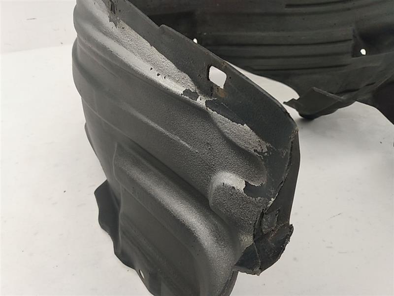 Lexus IS300 Front Right Inner Fender Liner