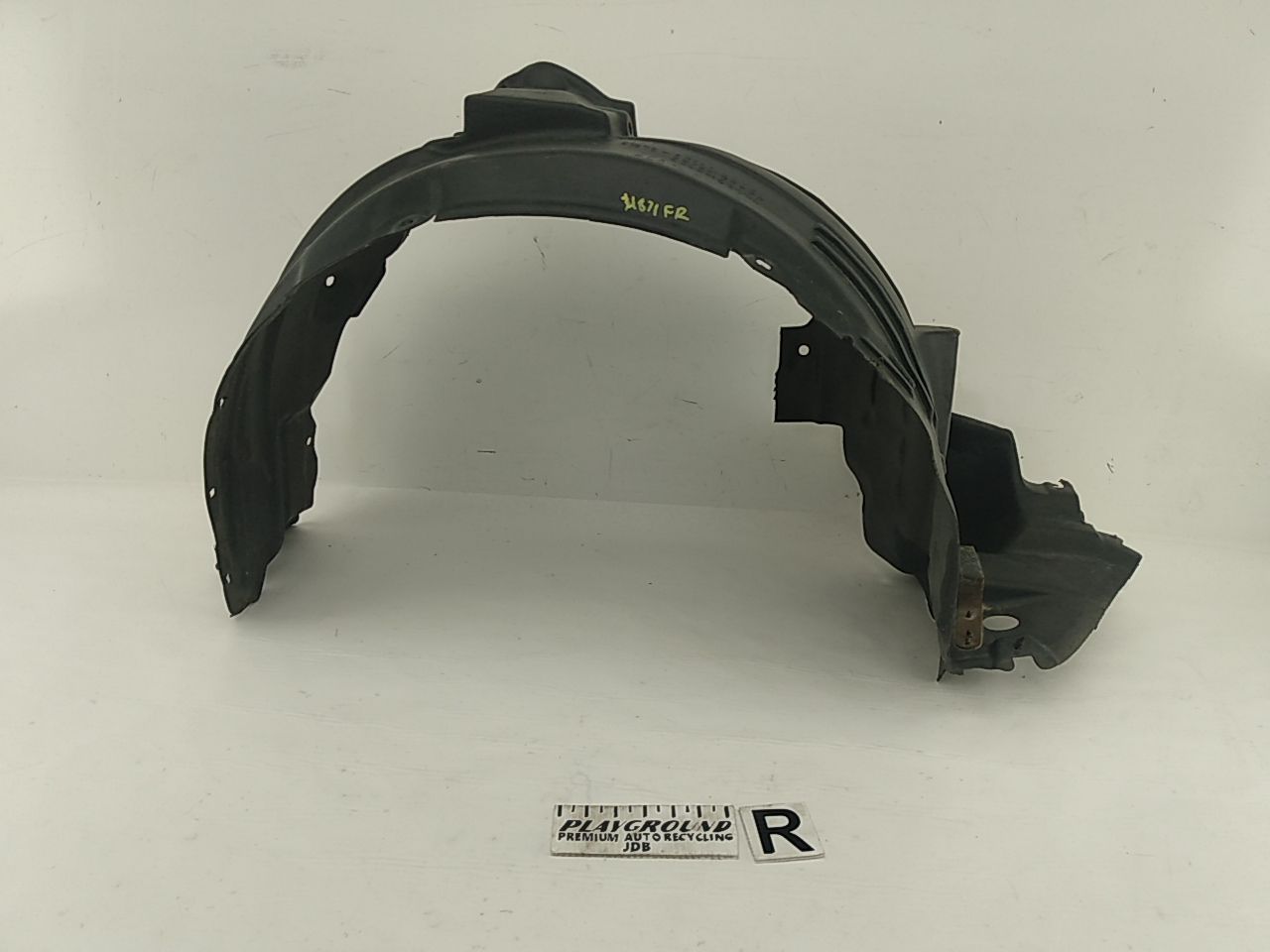 Lexus IS300 Front Right Inner Fender Liner