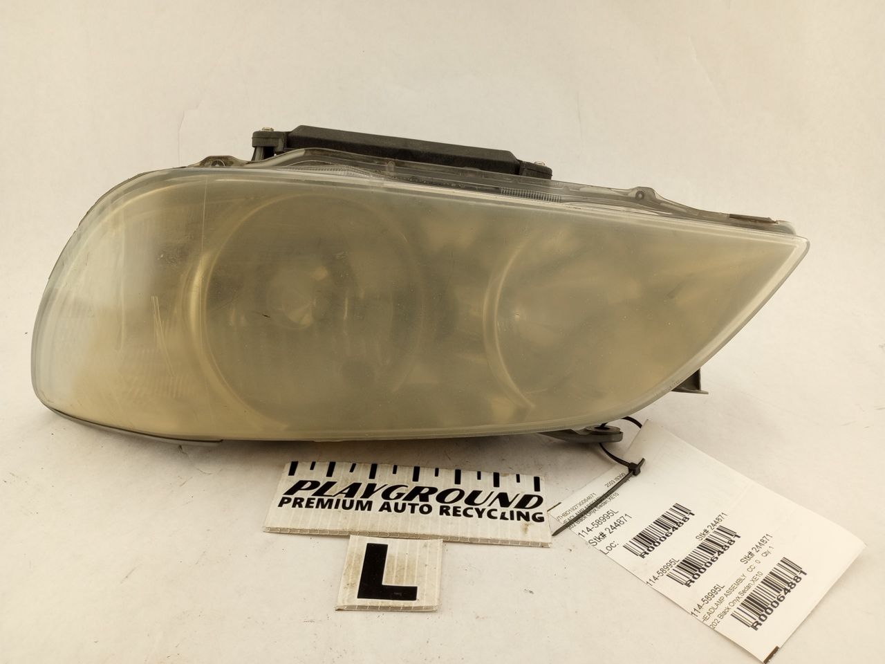 Lexus IS300 Front Left Headlight Assembly