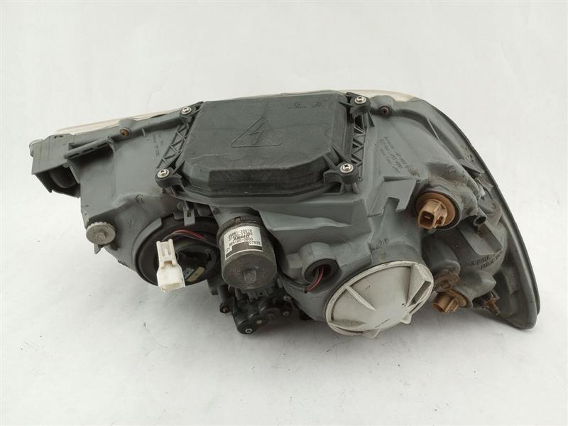 Lexus IS300 Front Left Headlight Assembly - 0