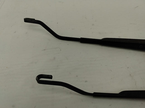 Lexus IS300 Pair Of Wiper Arms
