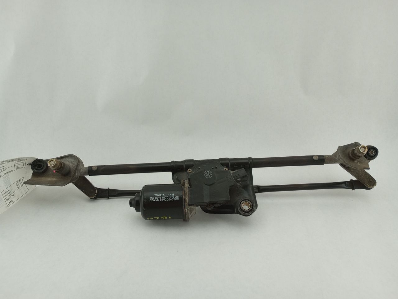 Lexus IS300 Front Windshield Wiper Motor - 0