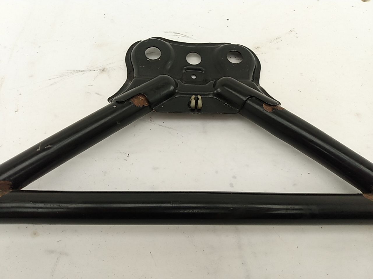Lexus IS300 Front Lower H Bracket