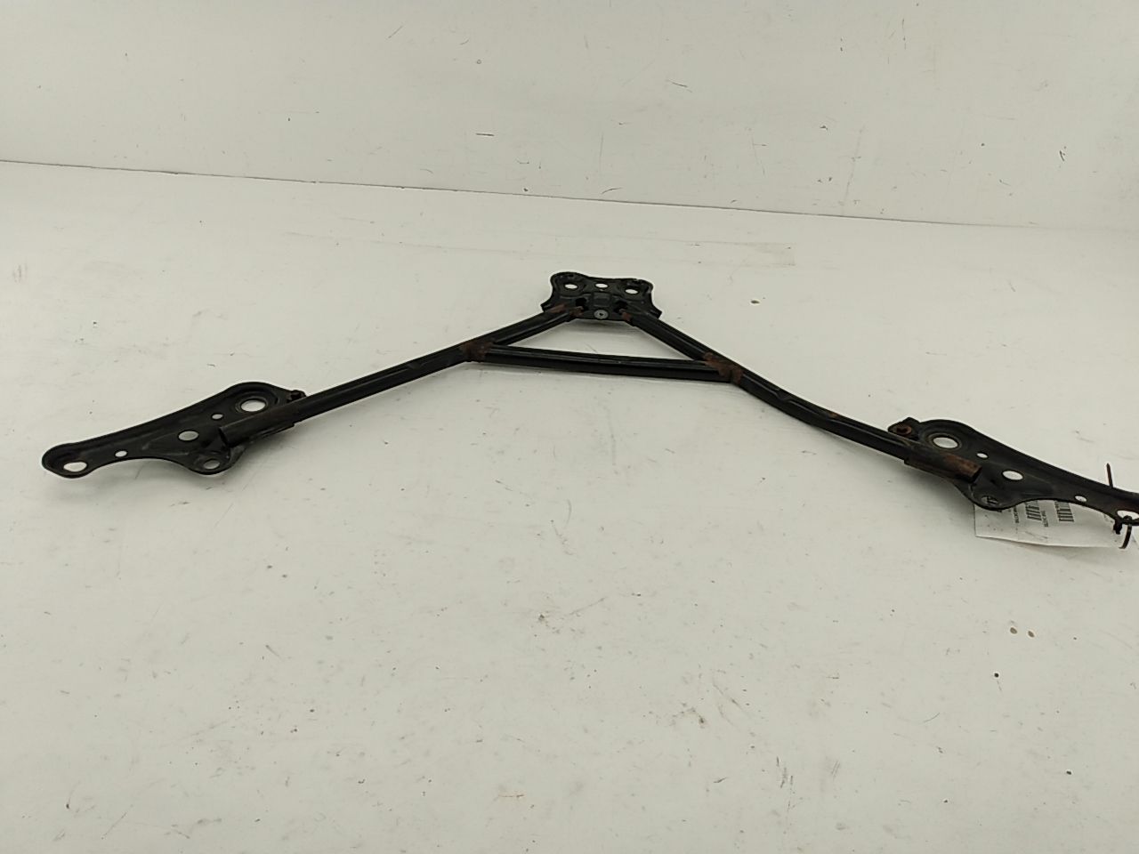 Lexus IS300 Front Lower H Bracket