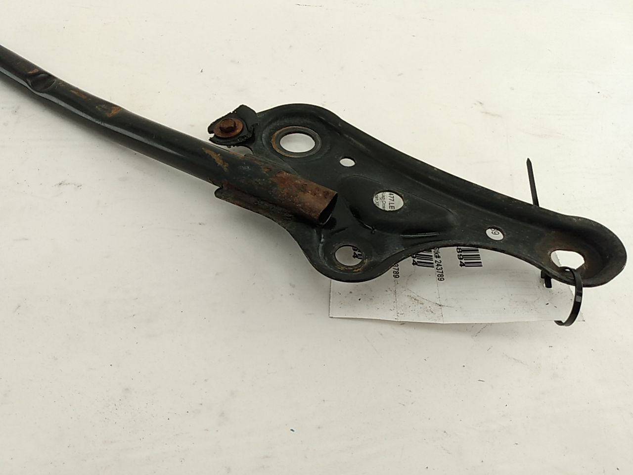 Lexus IS300 Front Lower H Bracket
