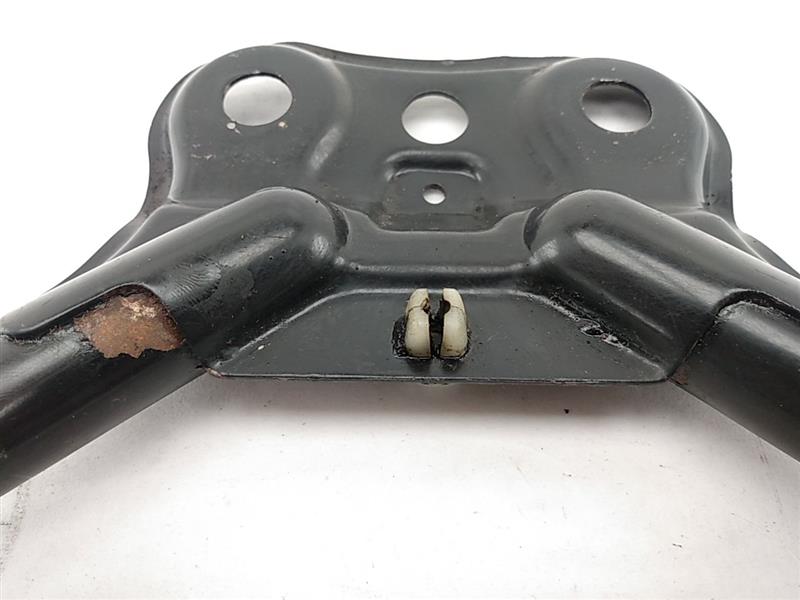 Lexus IS300 Front Lower H Bracket