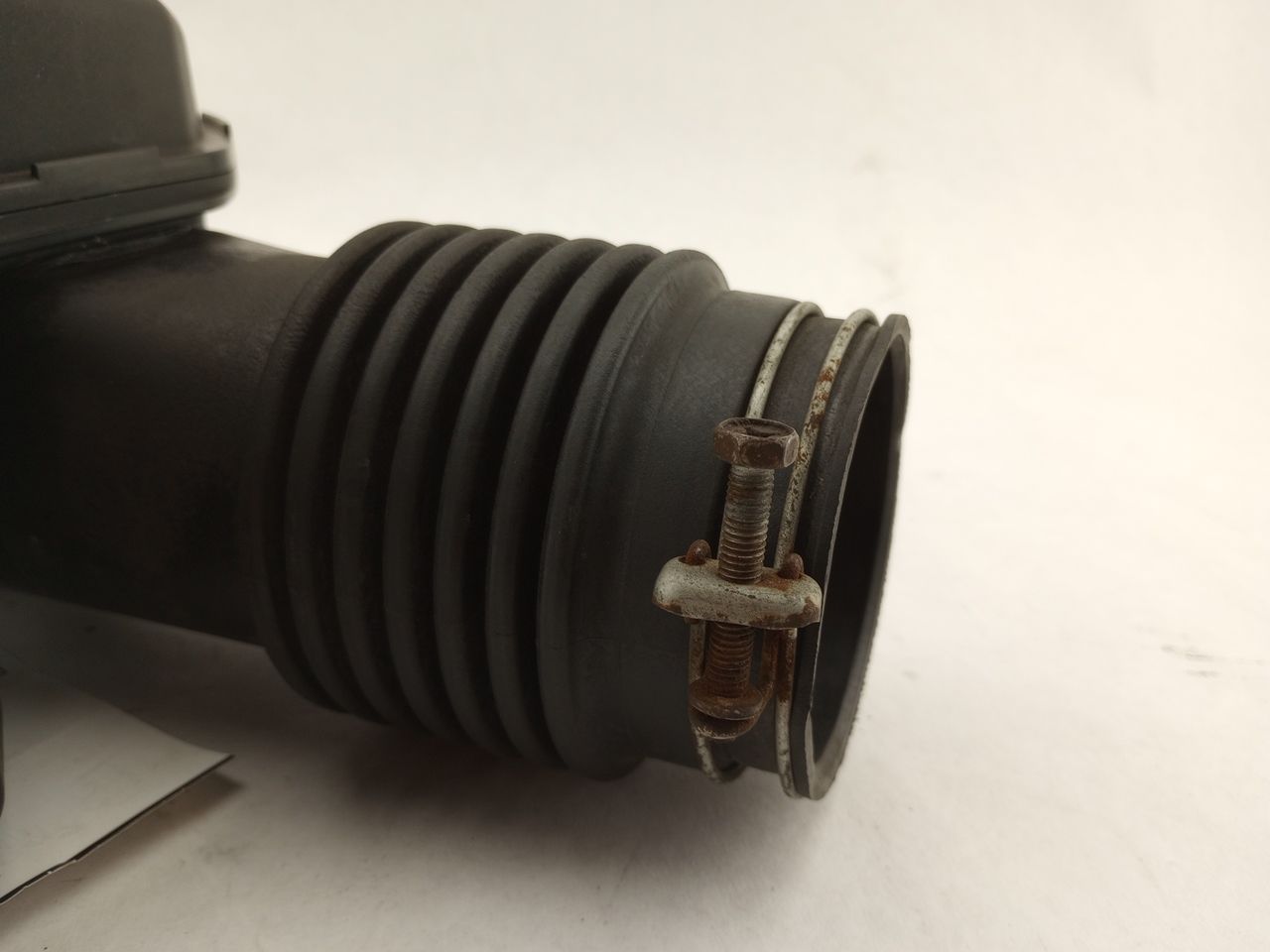 Lexus IS300 Air Box Intake Pipe