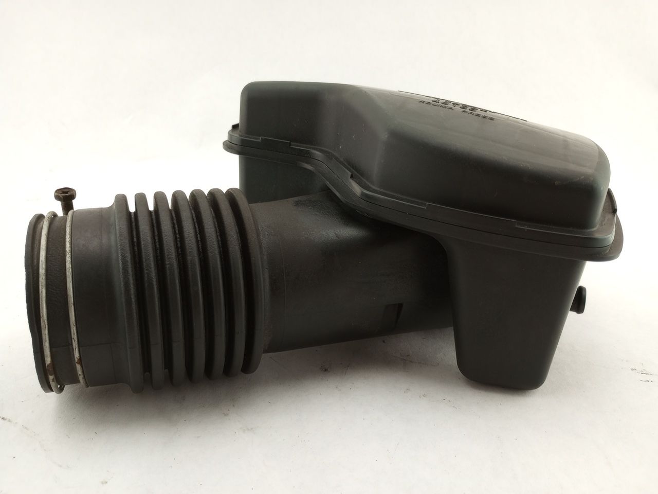 Lexus IS300 Air Box Intake Pipe