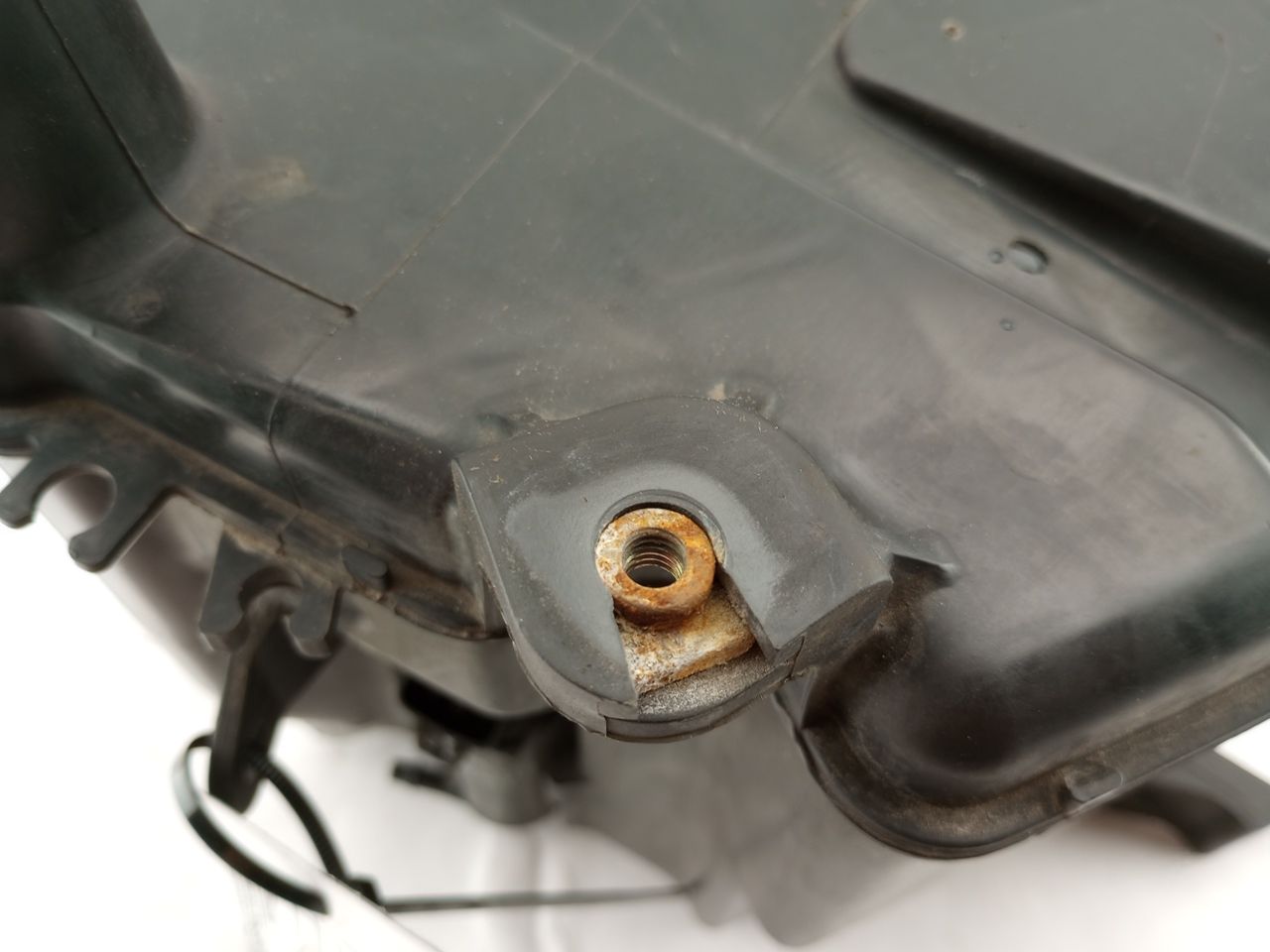 Lexus IS300  Washer Fluid Reservior