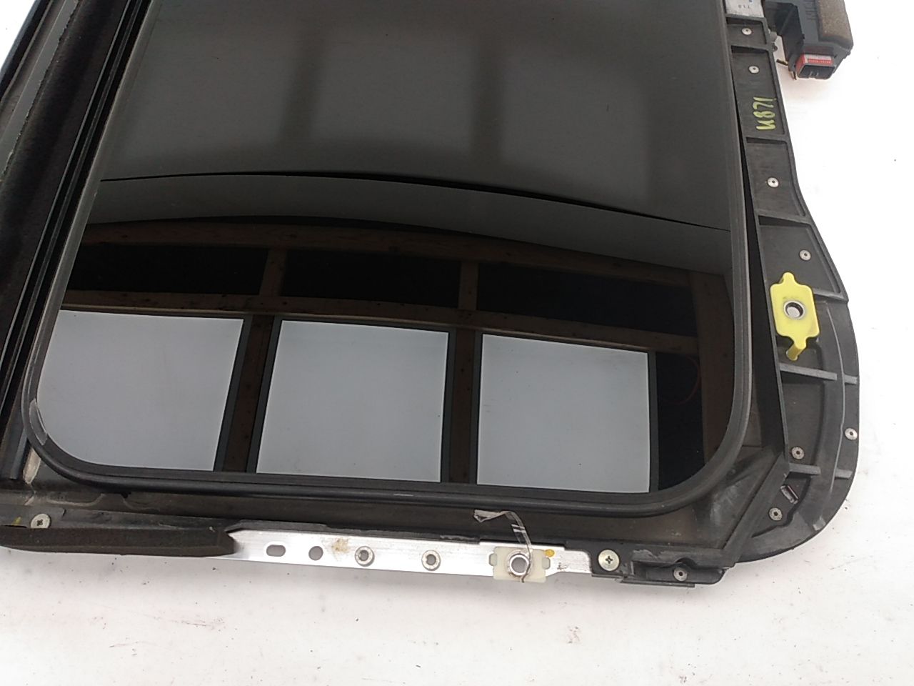 Lexus IS300 Sunroof Assembly