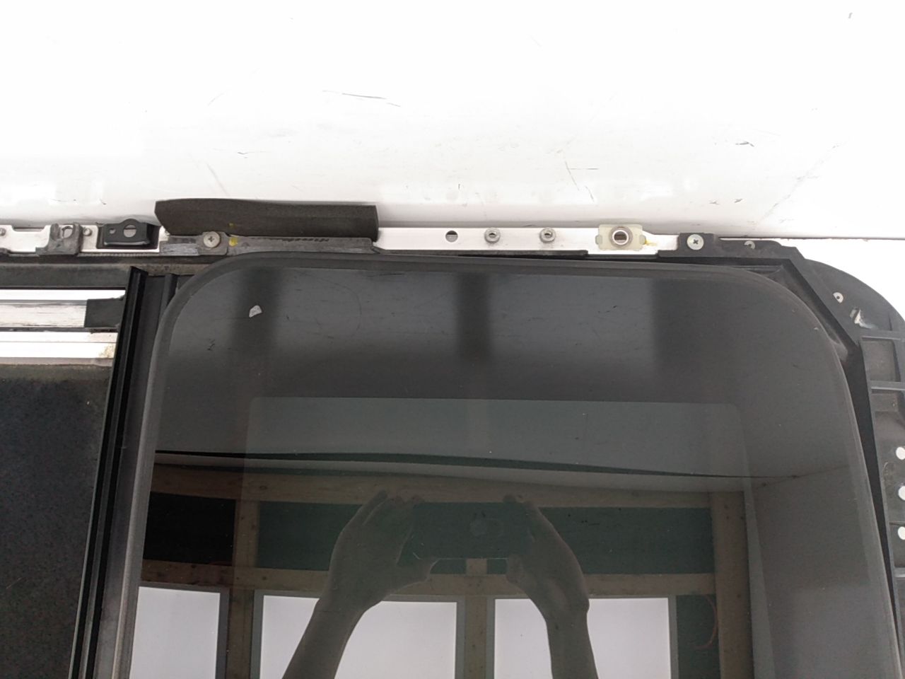 Lexus IS300 Sunroof Assembly