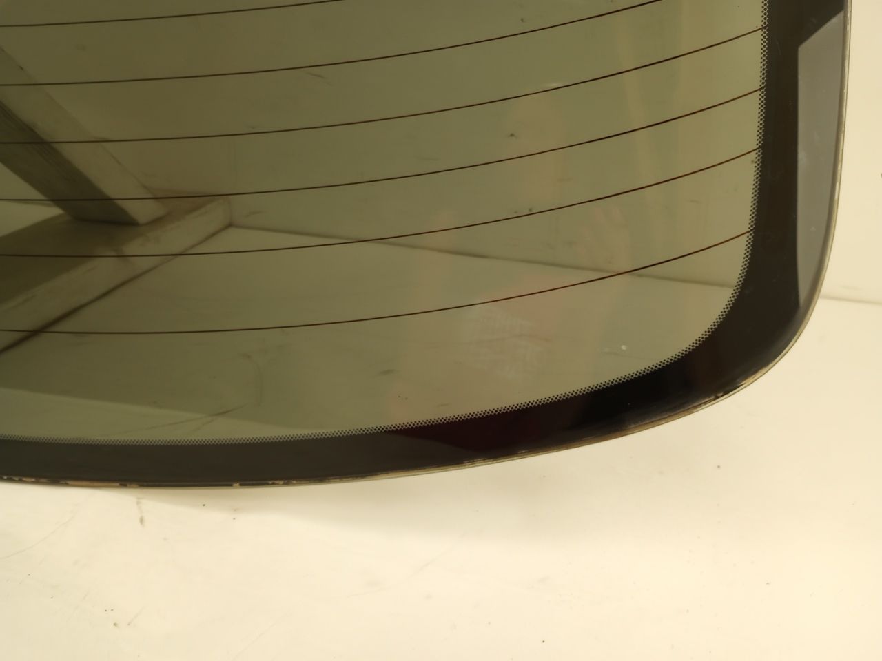 Lexus IS300 Back Glass