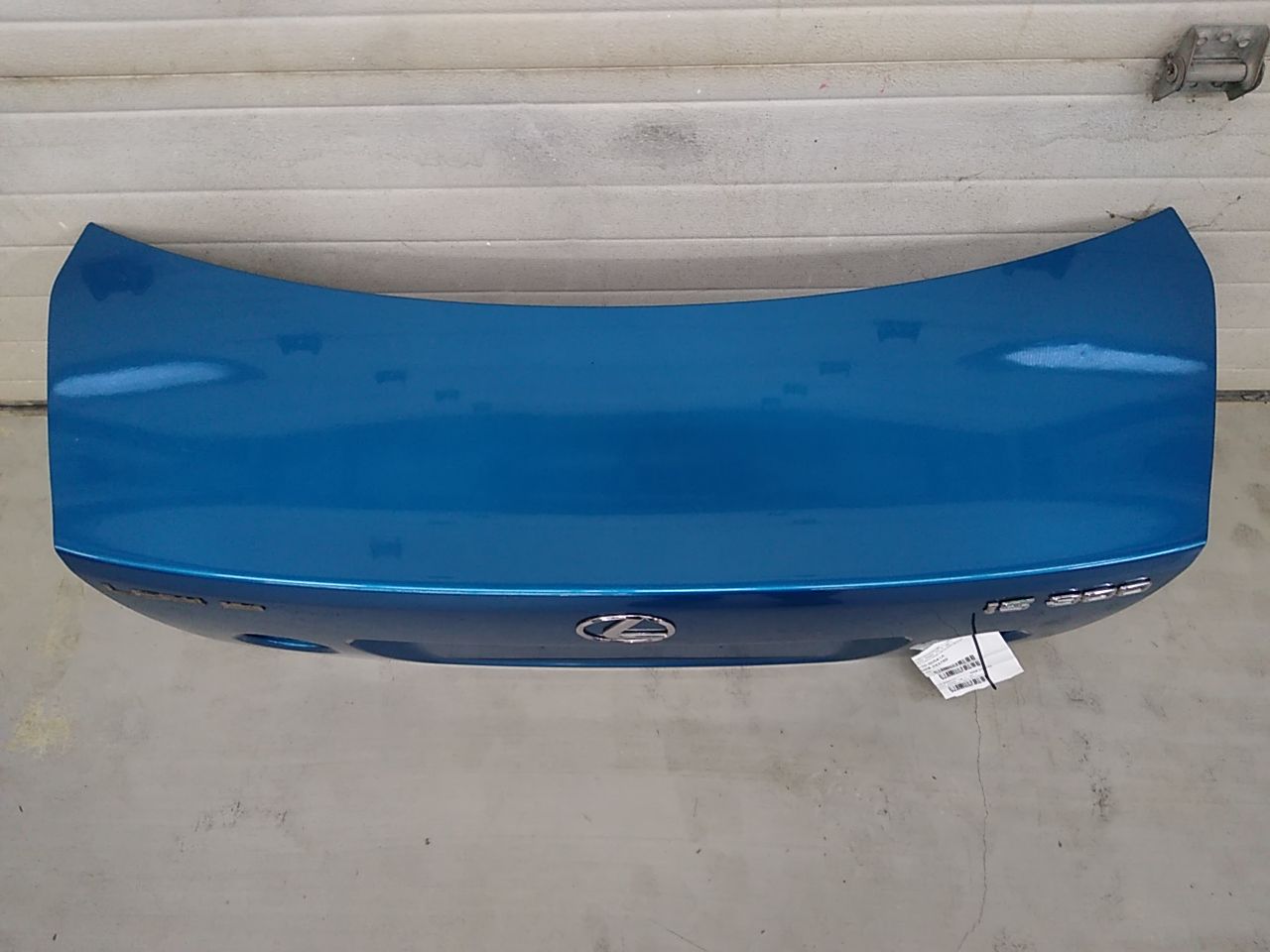 Lexus IS300 Decklid Tailgate