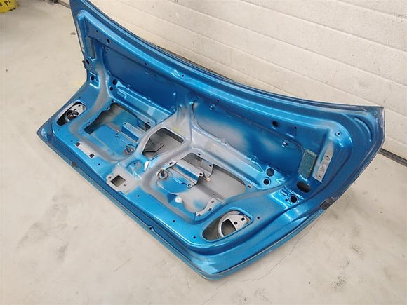 Lexus IS300 Decklid Tailgate