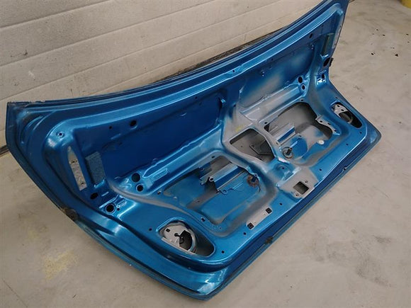 Lexus IS300 Decklid Tailgate