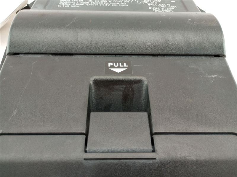 Lexus IS300 Rear Ski Bag Compartment