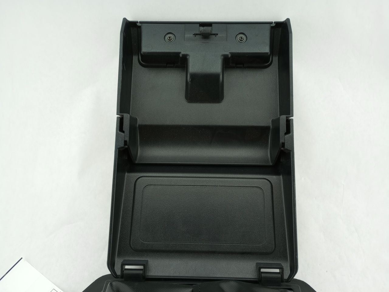 Lexus IS300 Rear Ski Bag Compartment