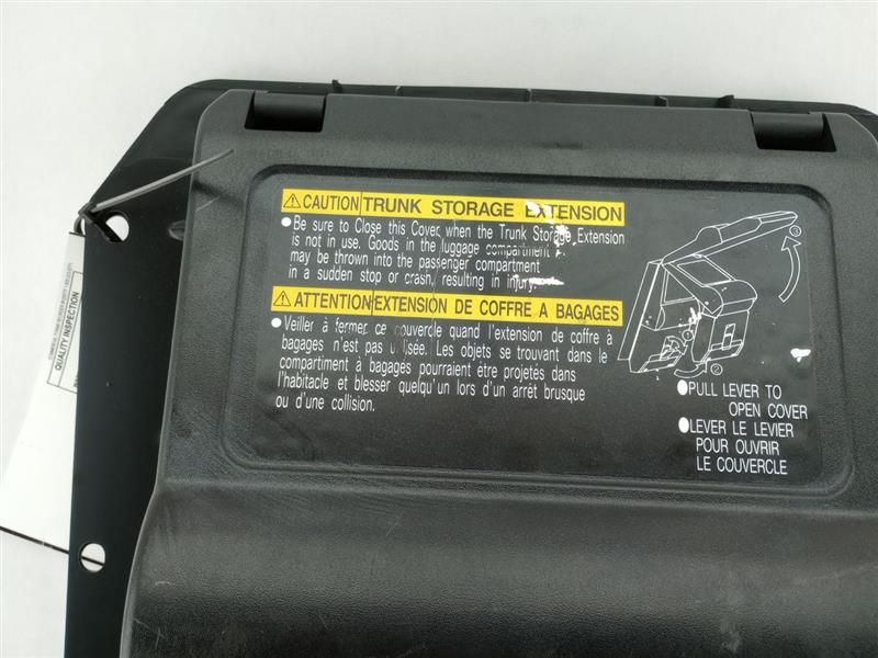 Lexus IS300 Rear Ski Bag Compartment