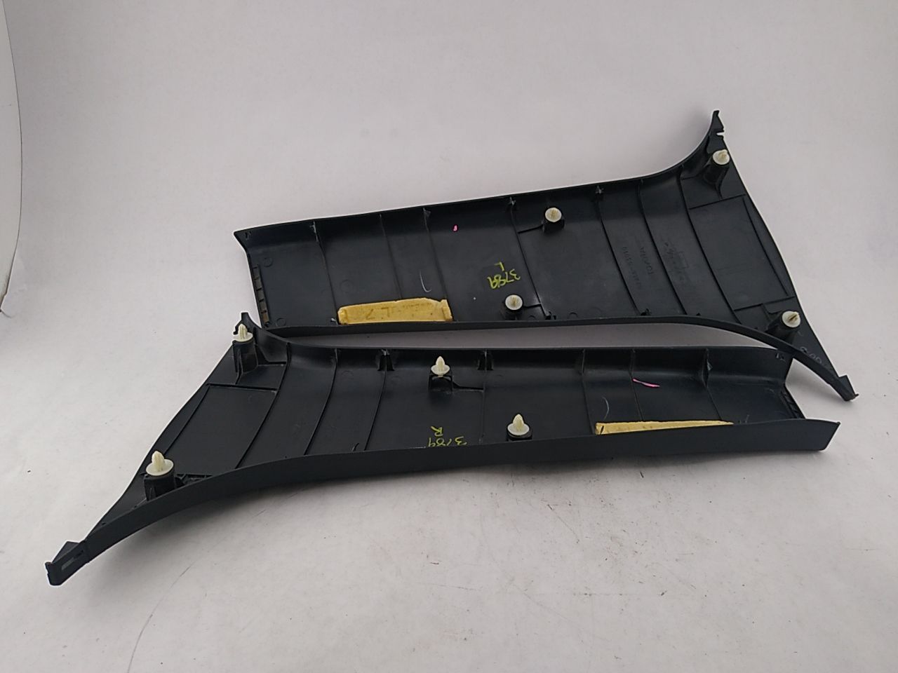 Lexus IS300 Pair Of Lower B Pillar Trim Panels - 0