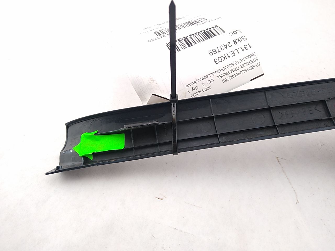 Lexus IS300 Rear Left Door Sill Trim