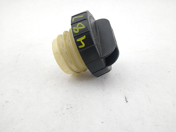 Lexus IS300 Gas Cap