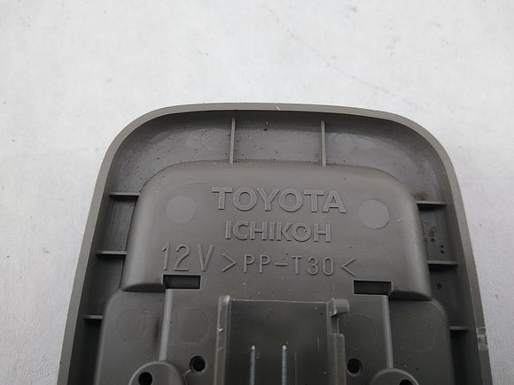 Lexus IS300 Rear Dome Light