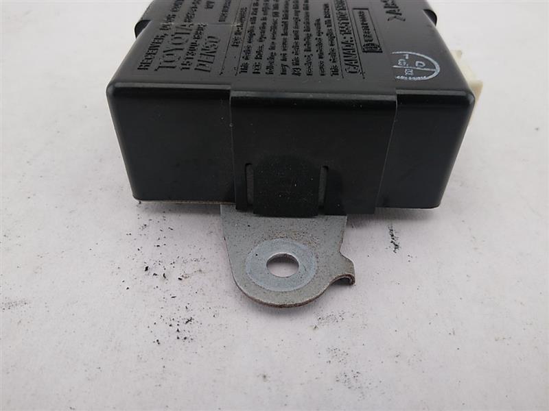 Lexus IS300 Door Control Receiver Module