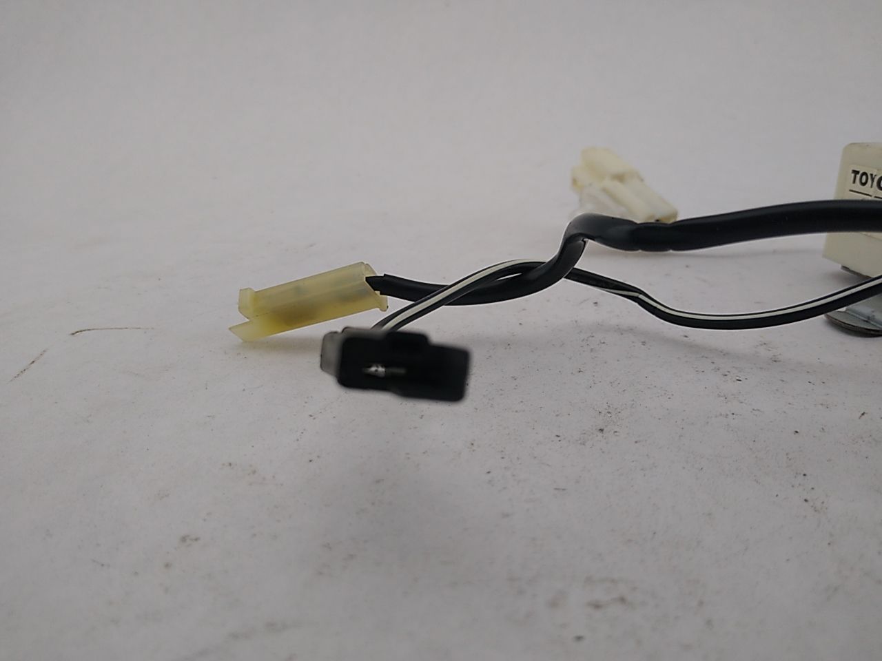 Lexus IS300 Rear Defroster Filter Relay Module