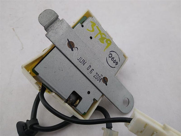 Lexus IS300 Rear Defroster Filter Relay Module