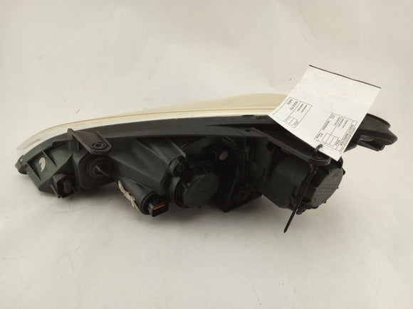 Hyundai Genesis Front Right Headlamp Assembly