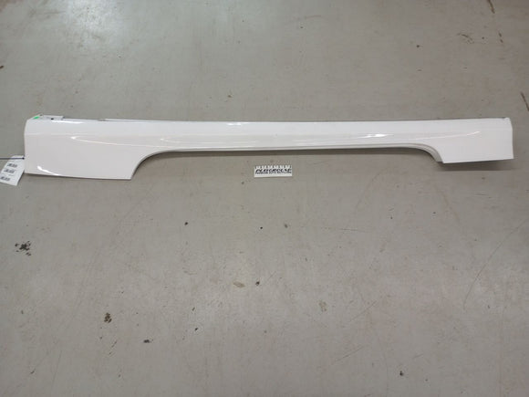 Hyundai Genesis Left Skirt