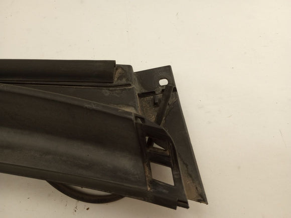 Hyundai Genesis Front Windsheild Cowl Bezel Trim