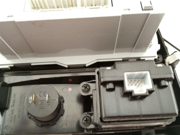 Hyundai Genesis Climate Control