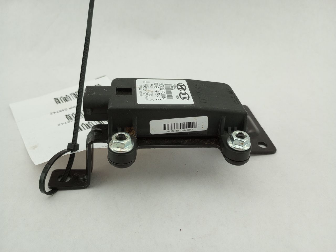 rii•*¨*•.¸♬︎ Hyundai Genesis Yaw Rate Sensor | Playground PAR