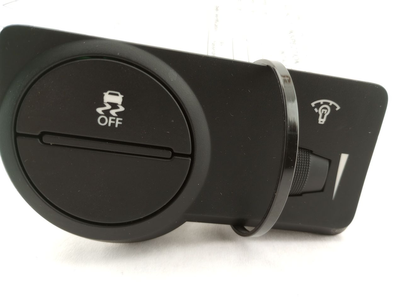 らん Hyundai Genesis Traction Control Switch | Playground PAR