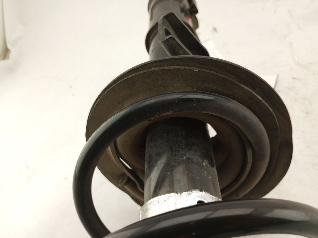 Hyundai Genesis Front Left Strut