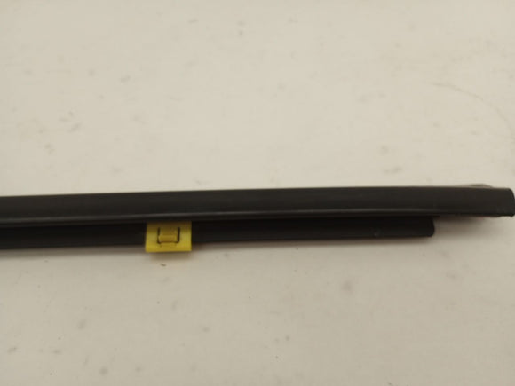 Hyundai Genesis Pair of Lower Exterior Door Moulding