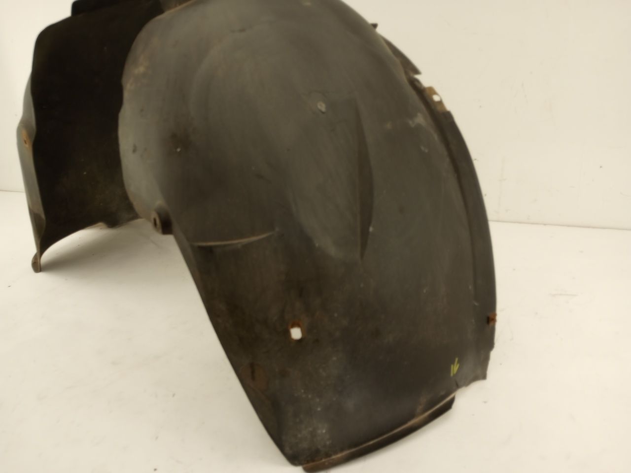 Saab 9-5 Front Left Fender Liner